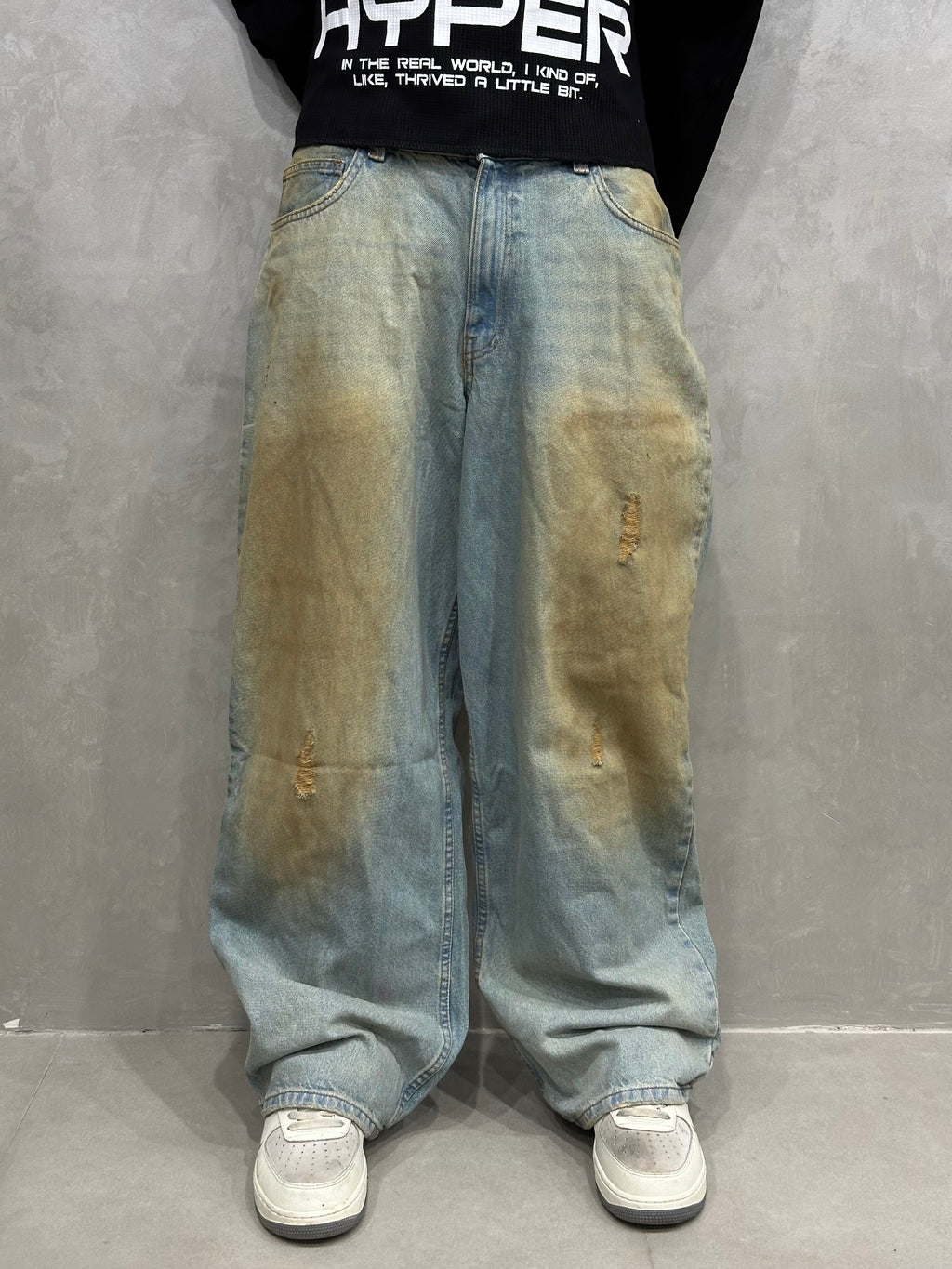 DIRTY BAGGY DENIM