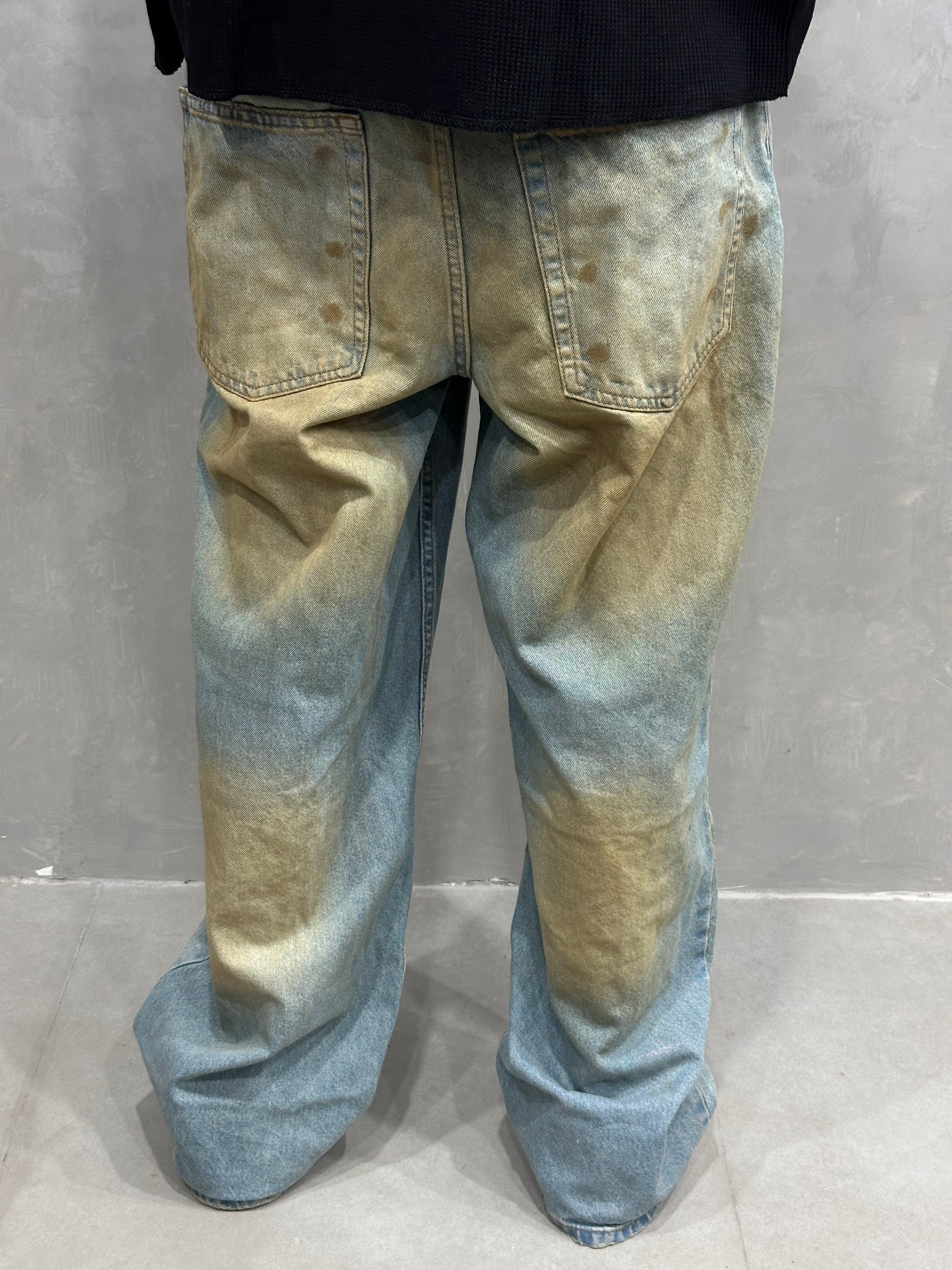 DIRTY BAGGY DENIM